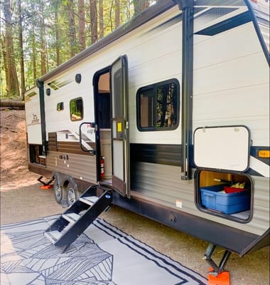 Kevin's Rocky Mountain Bunk House