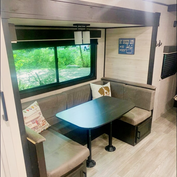 Kevin's Rocky Mountain Bunk House 