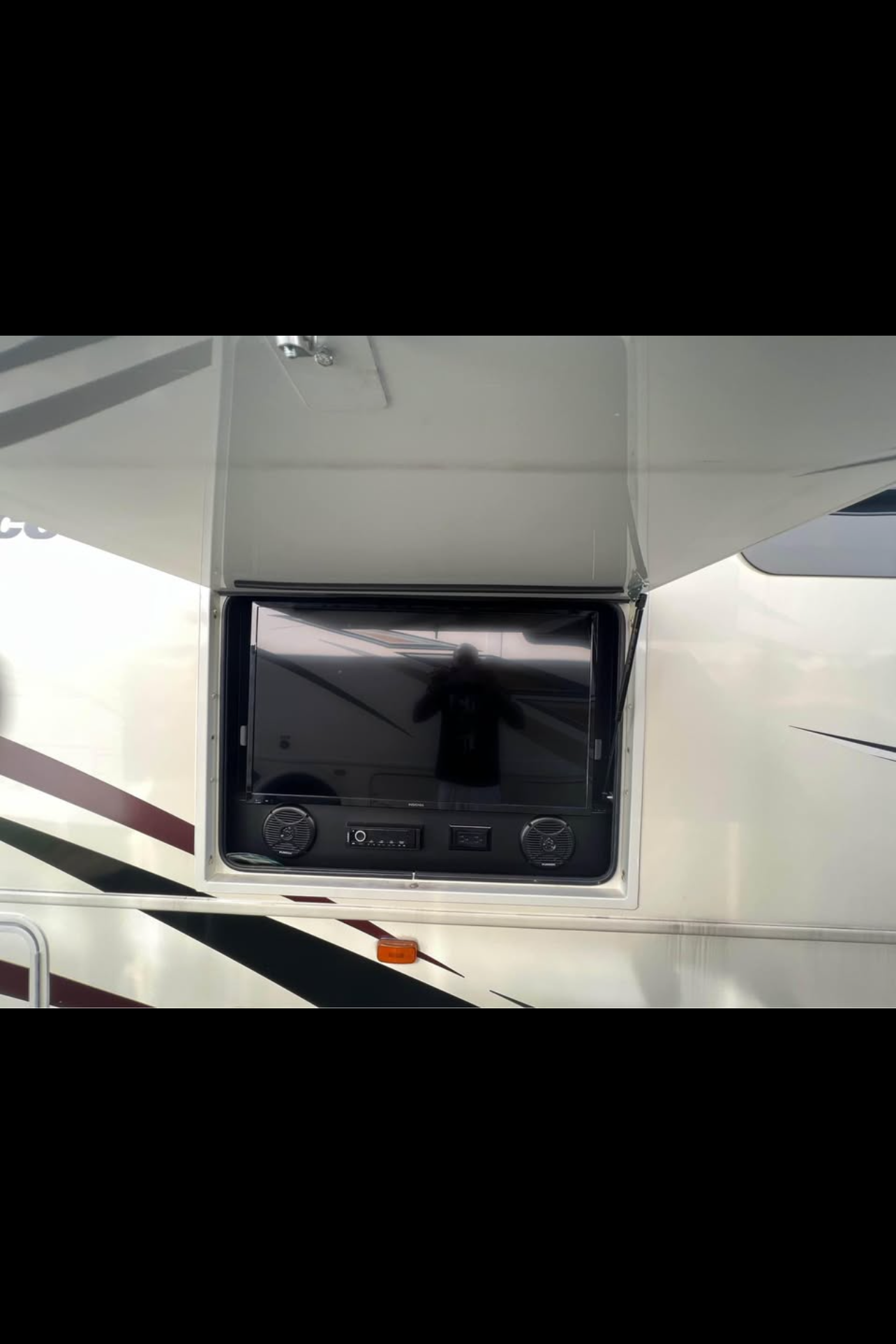 Ian's Jayco Precept 29V Class A