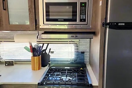2022 Cruise Lite 28VBXL Travel Trailer
