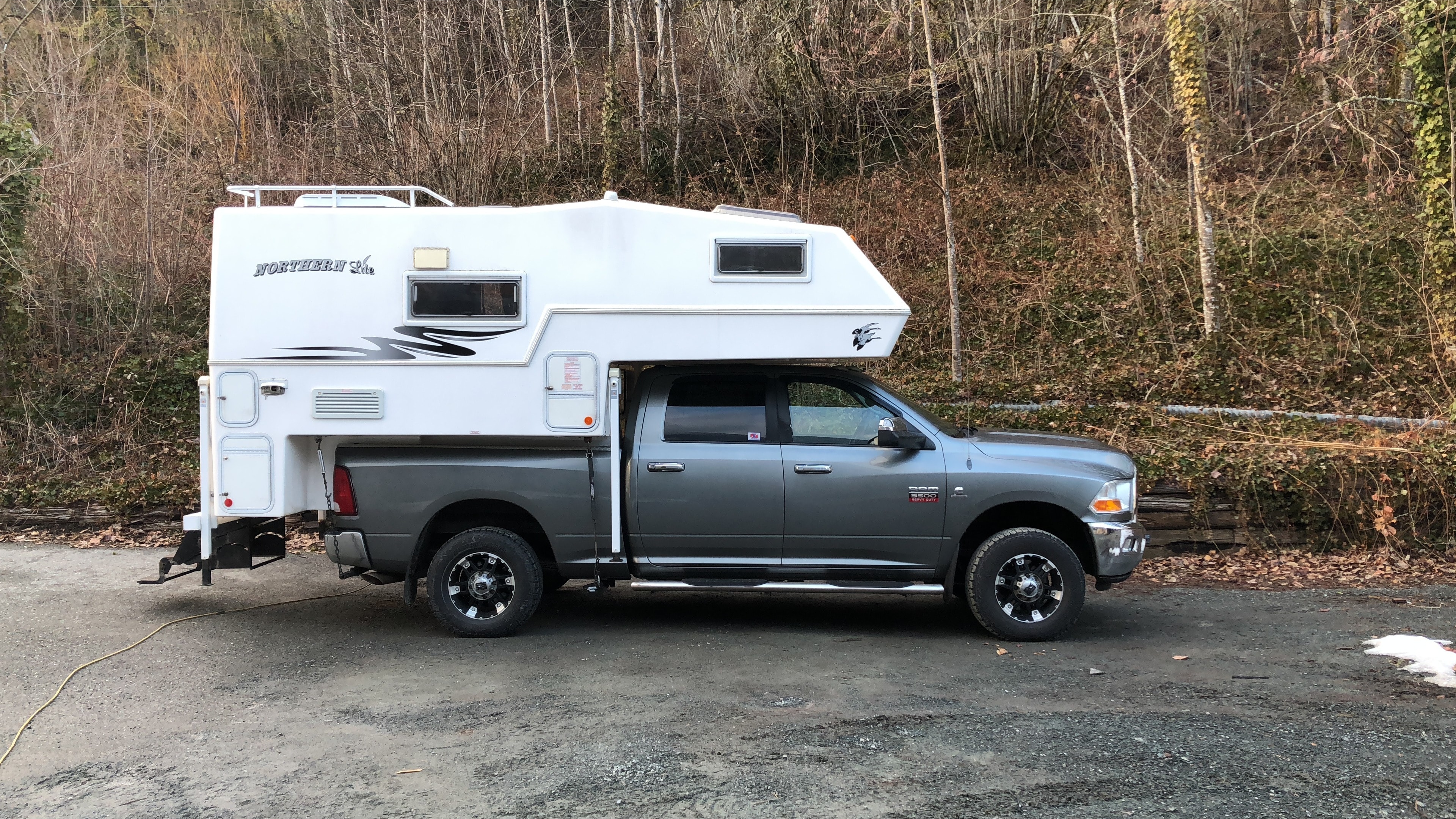 Hans's Northern Lite truck camper