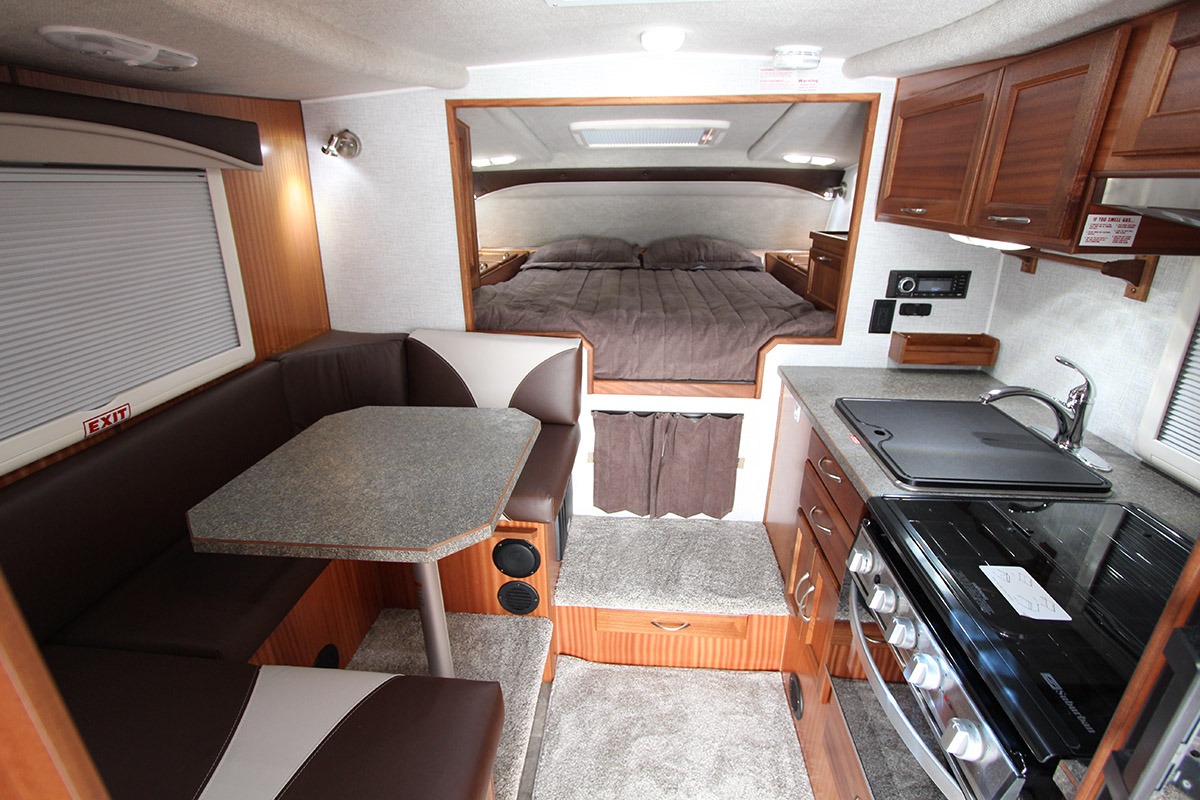 Hans's Northern Lite truck camper