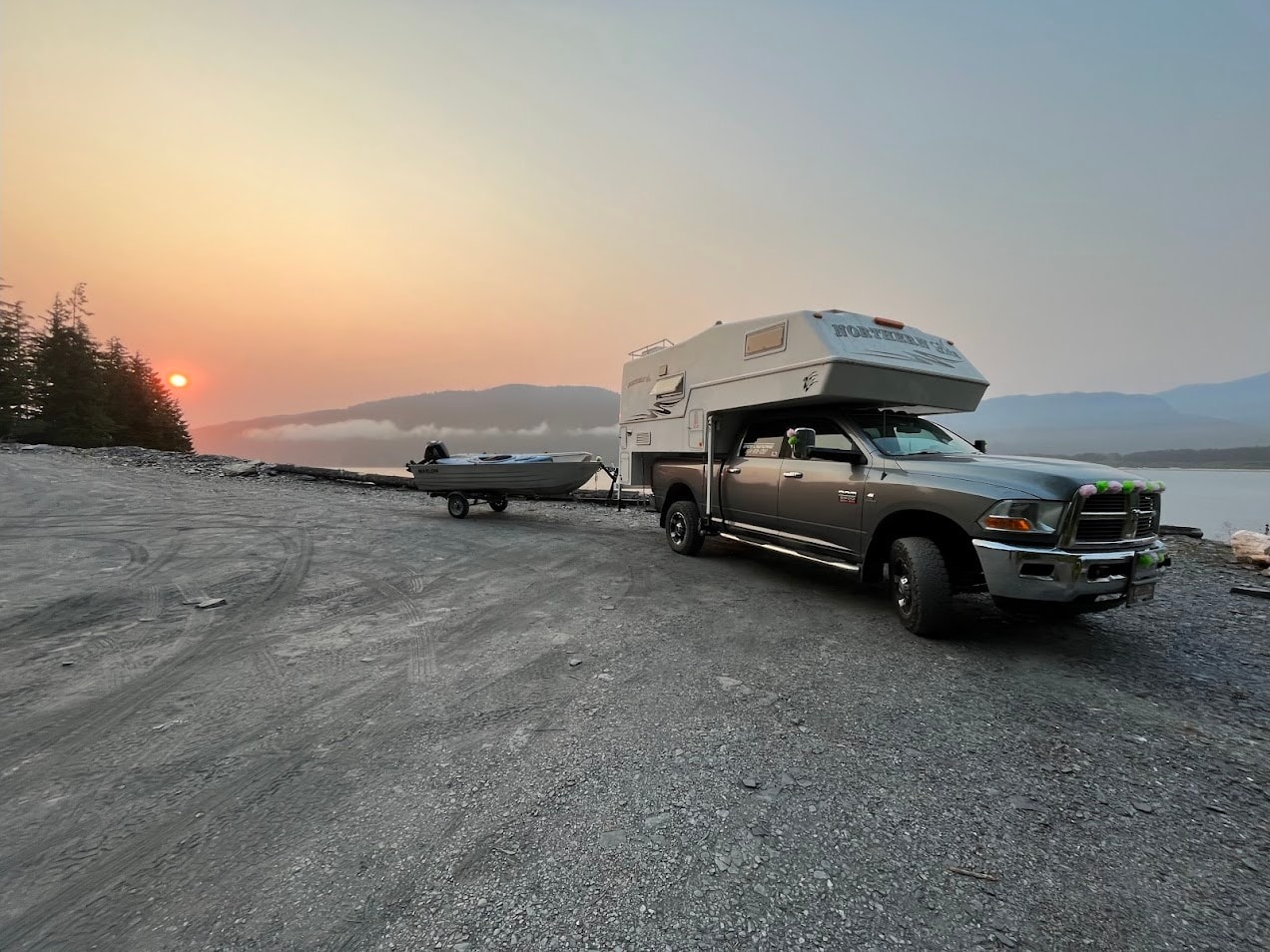 Hans's Northern Lite truck camper