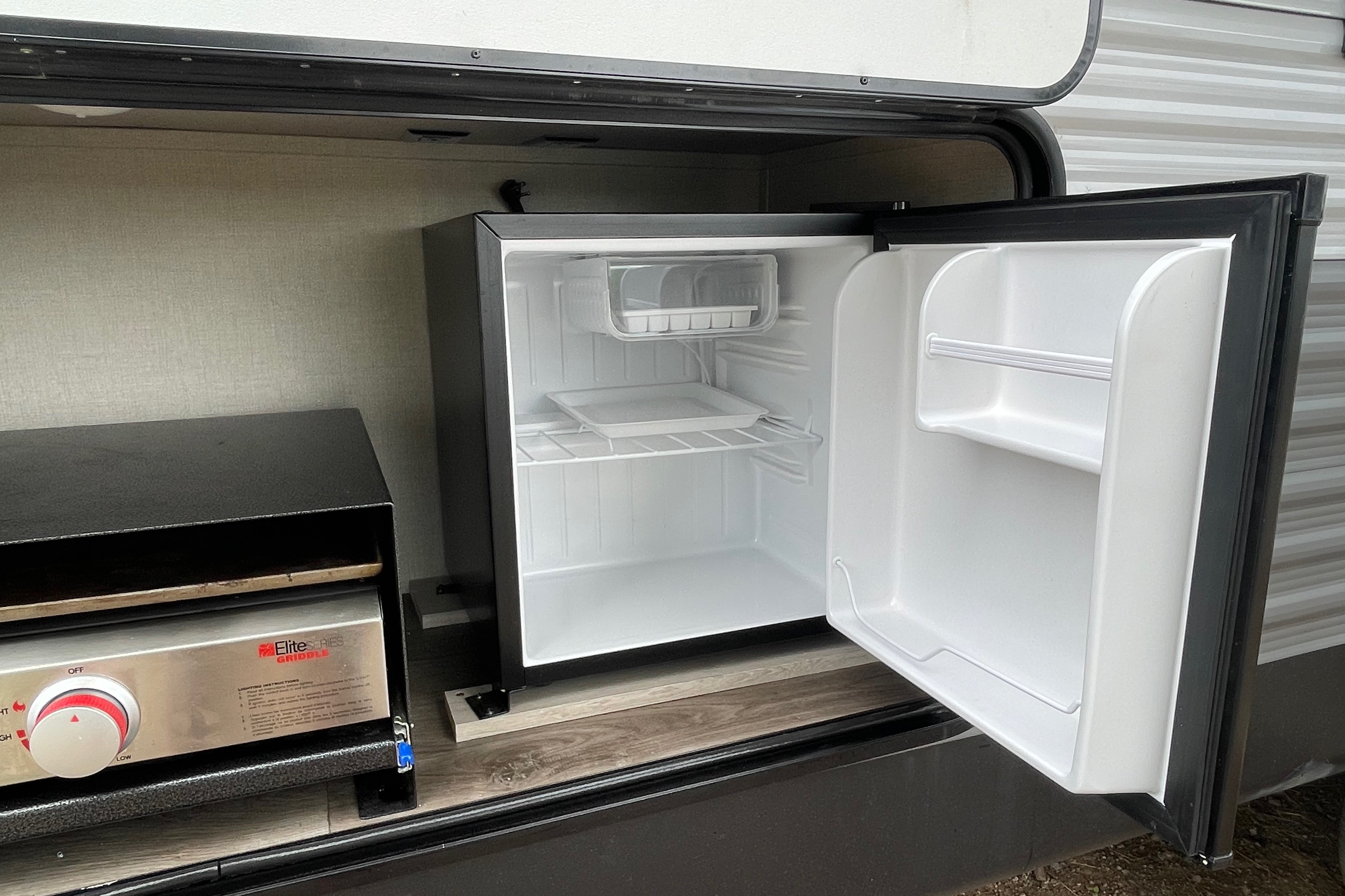 Farmer's Catalina Travel Trailer