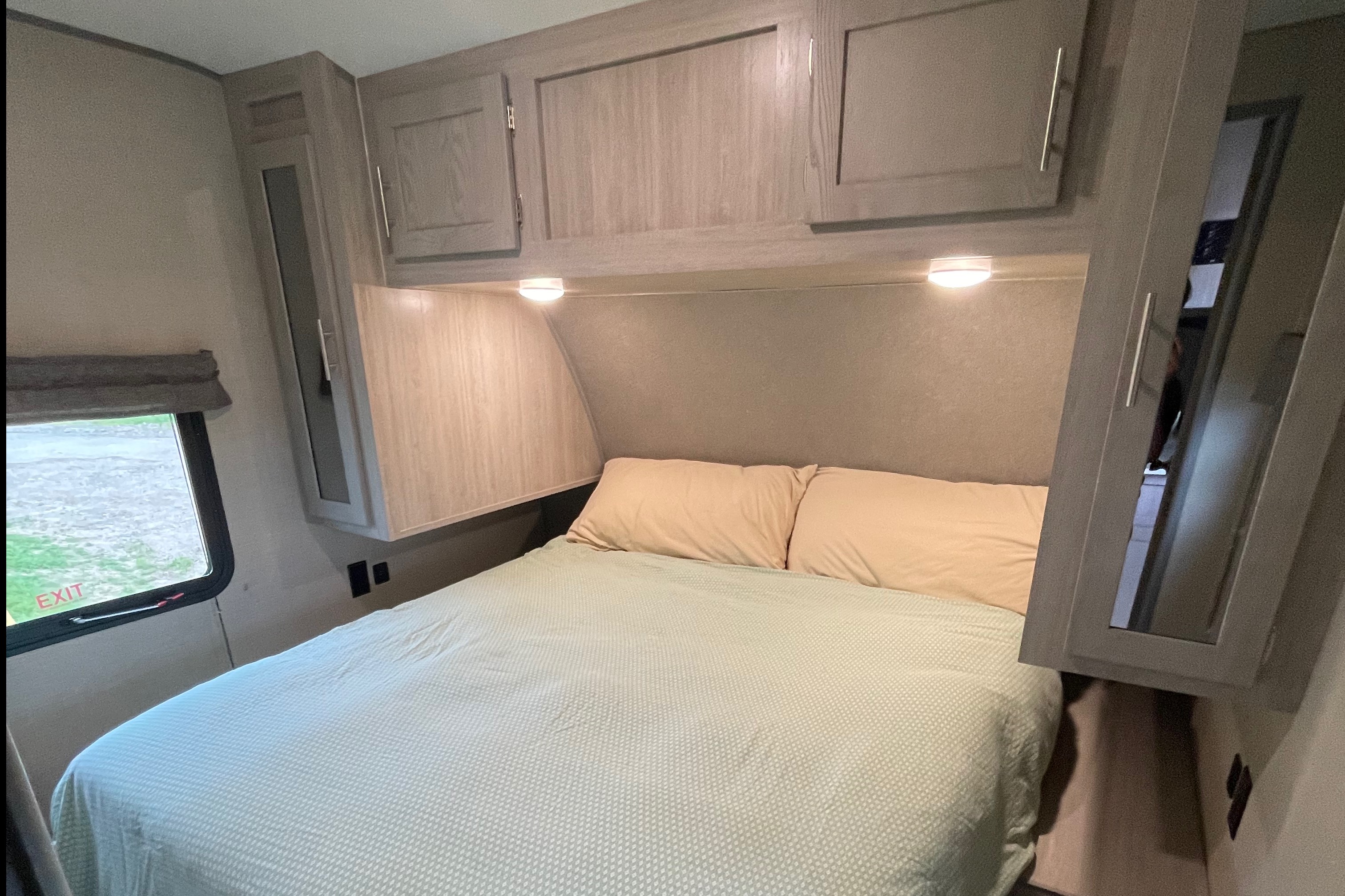 Farmer's Catalina Travel Trailer