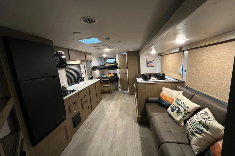 Brand New 2025 Forest River Evo Lite Travel Trailer