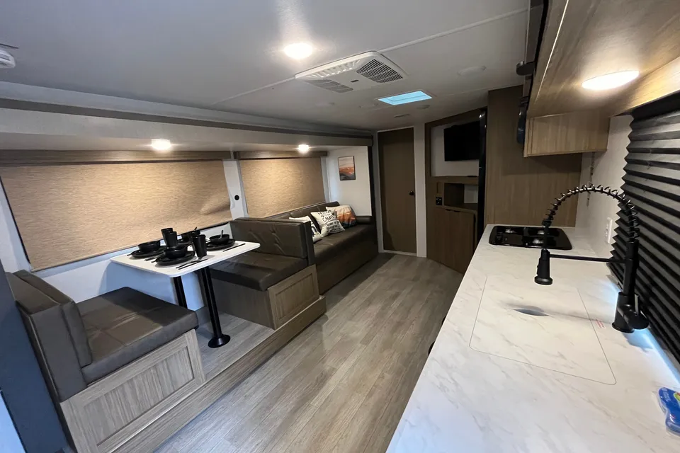 Brand New 2025 Forest River Evo Lite Travel Trailer