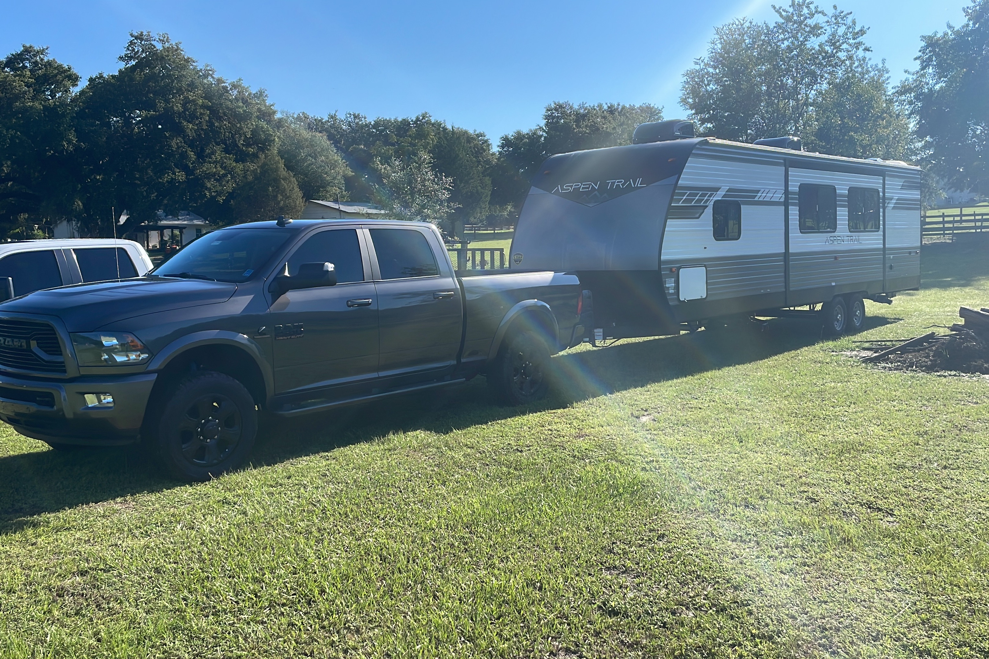 E ❤️ A  The Dutchman Travel Trailer
