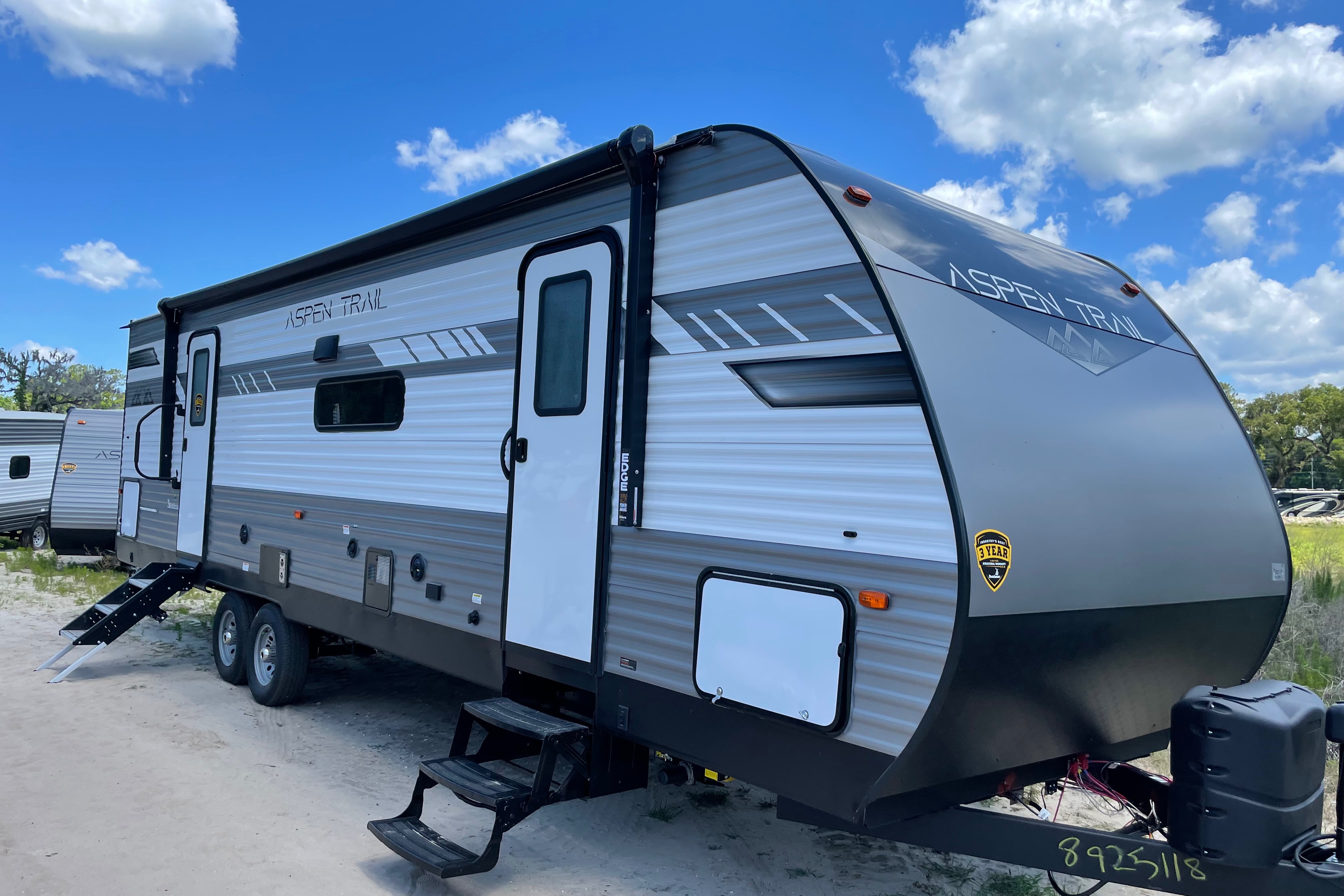 E ❤️ A  The Dutchman Travel Trailer