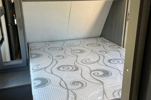 E ❤️ A The Dutchman Travel Trailer