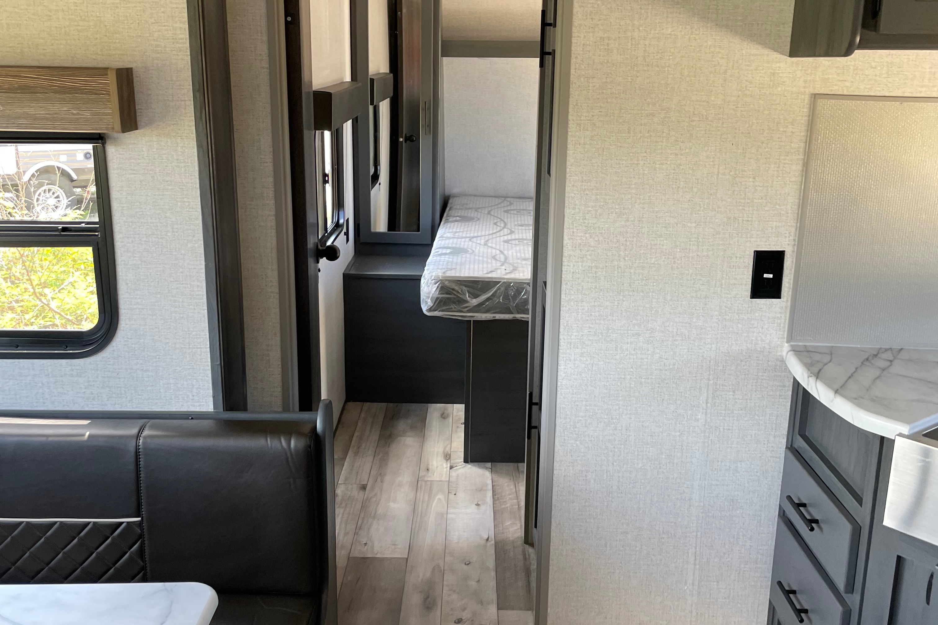E ❤️ A  The Dutchman Travel Trailer