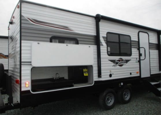 Jonathon's Shasta Oasis Travel Trailer