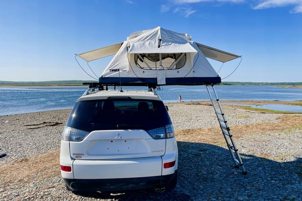 Olly the Outlander and Theo the Thule Popup Tent