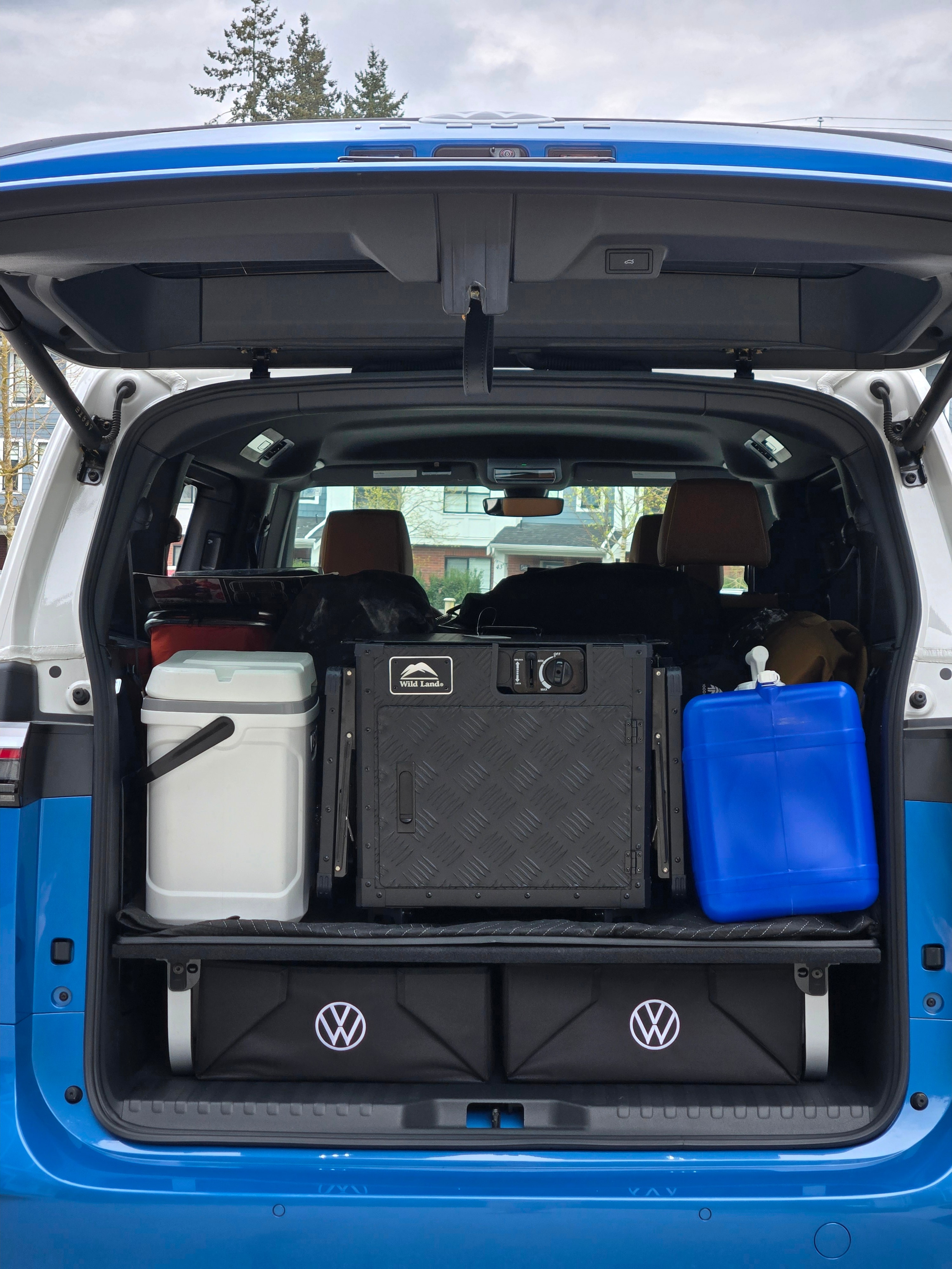 Iconic, Zero Emission Camping with an Volkswagen ID. BUZZ