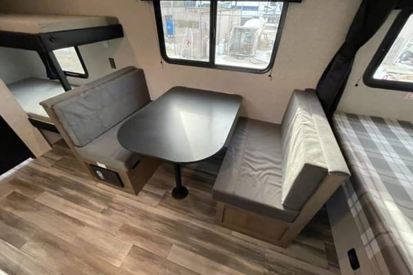 2025 Jayco Jay Flight SLX 175BH Travel Trailer (Unit 01)