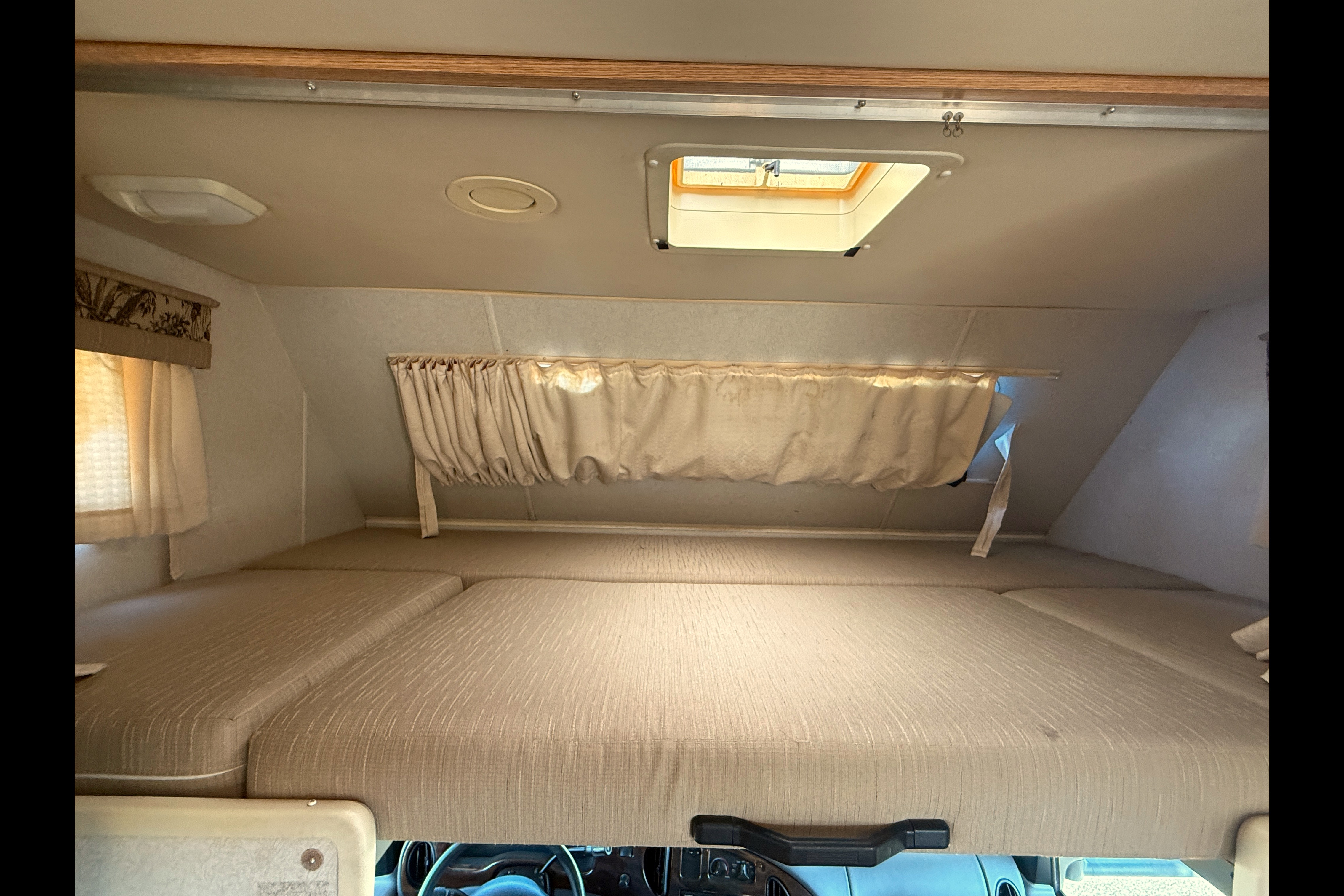 ☀️ Solaris for Free Spirits & Young Explorers  [Affordable RV+Extra Time+Battery]