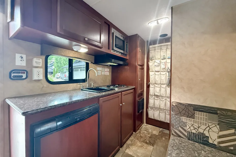 Viking 17ft BH Travel Trailer