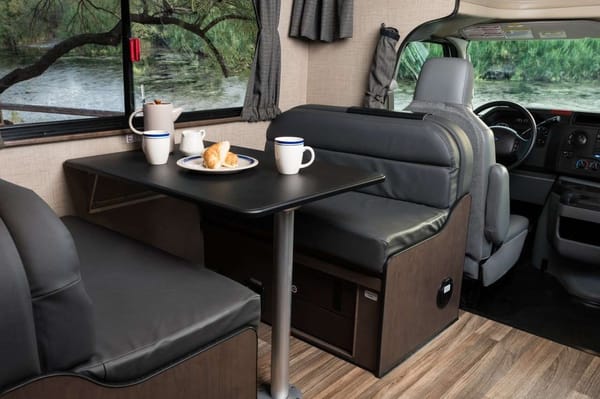 Majestic 2018 25 pieds / 5 personnes