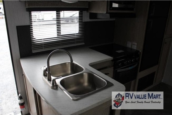  Heartland prowler Travel Trailer
