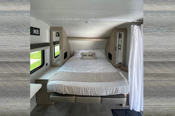 MEET LINCOLN OUR LUX RV, ASK ABOUT OUR ADDONS.