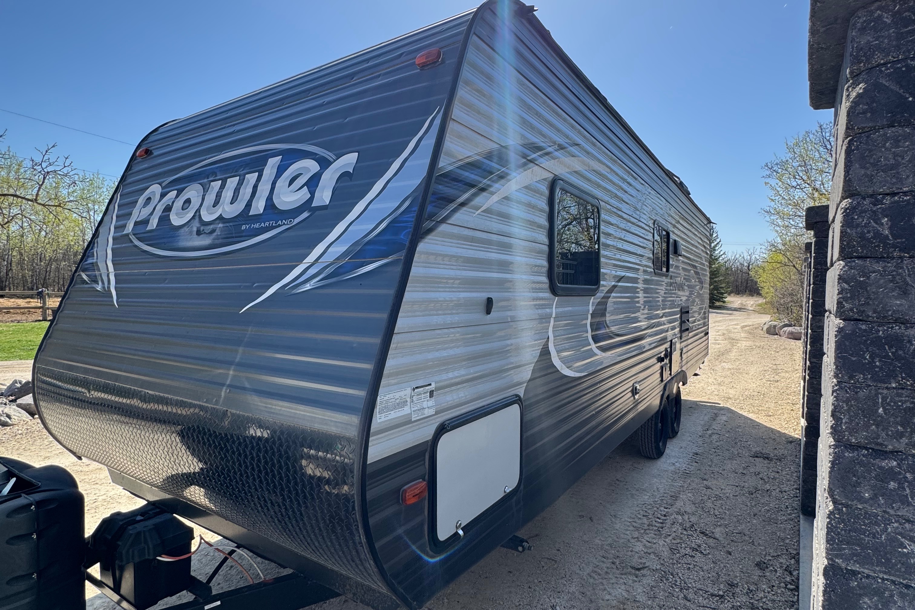 Family Friendly Heartland Prowler Lynx 25lx Travel Trailer