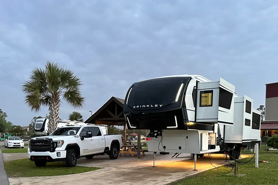 Brinkley 3610 Z Fifth Wheel