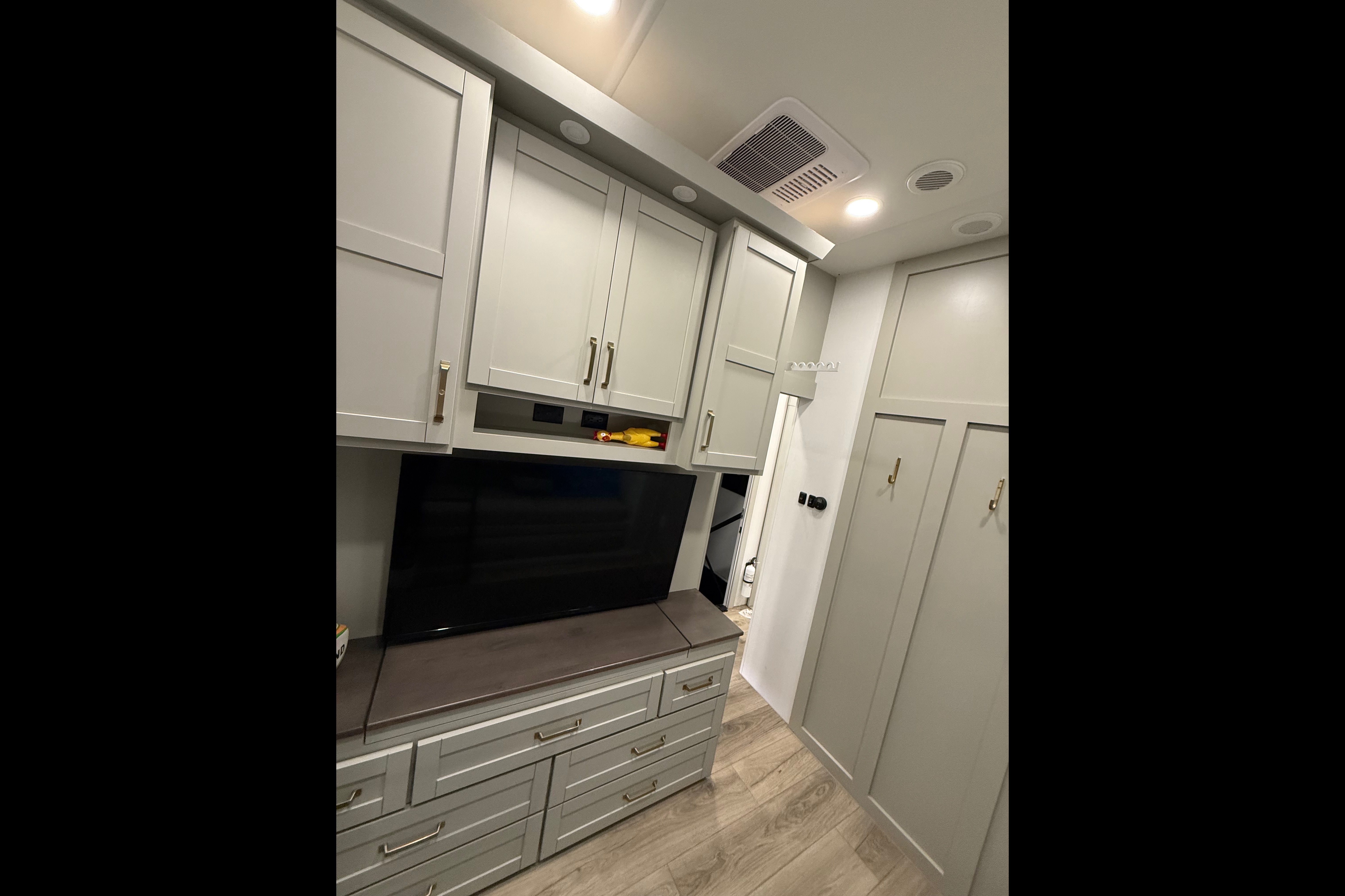 Brinkley 3610 Z Fifth Wheel