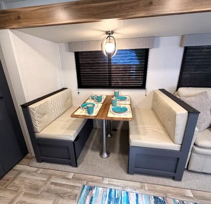“Roomy Ryder” 2025 - Sleeps 10+ Delivered and Setup! 2 Slides! Huge Bunkroom!