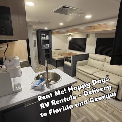 “Roomy Ryder” 2025 - Sleeps 10+ Delivered and Setup! 2 Slides! Huge Bunkroom!