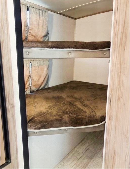 Family Cottage on Wheels