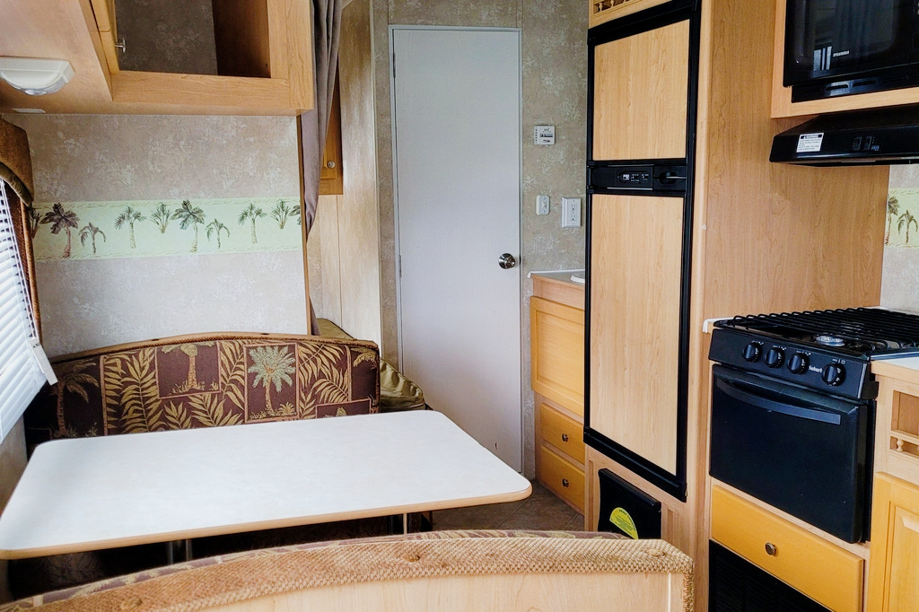 Wes's Thor Wave 25BH Travel Trailer