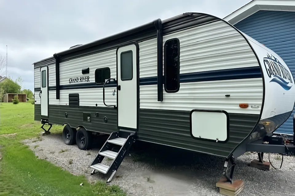 Grand River 29BHS Travel Trailer