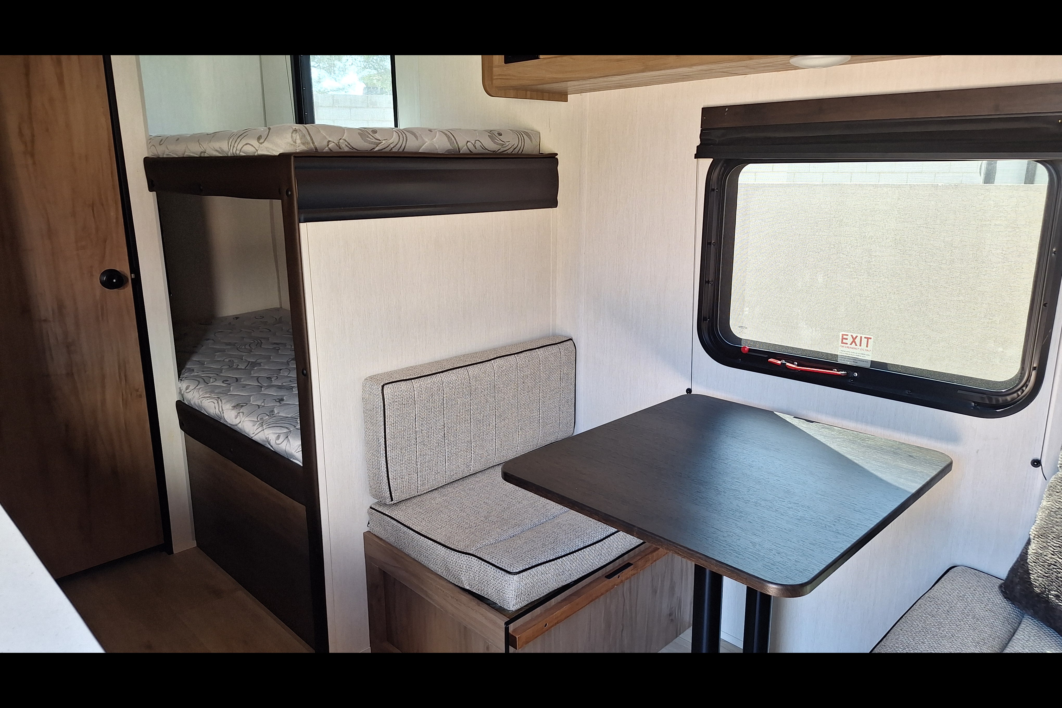Blacky 2025 Cherokee Black Label with Solar