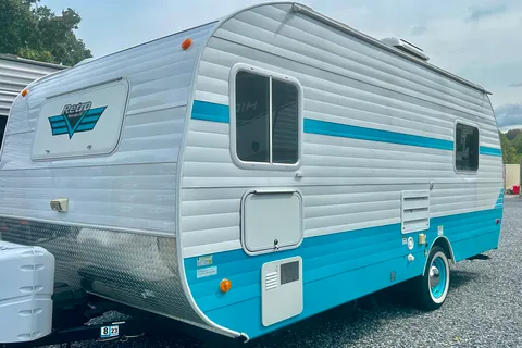 Missy's Riverside RV C Toy Hauler