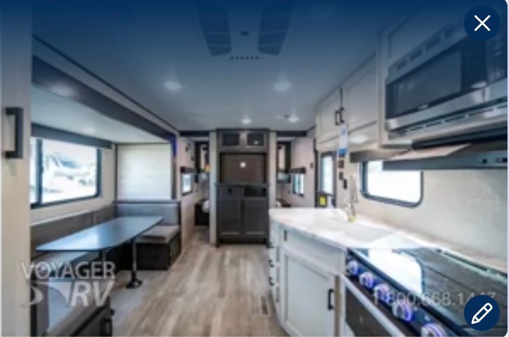 Ian's Jayco SLX Travel Trailer