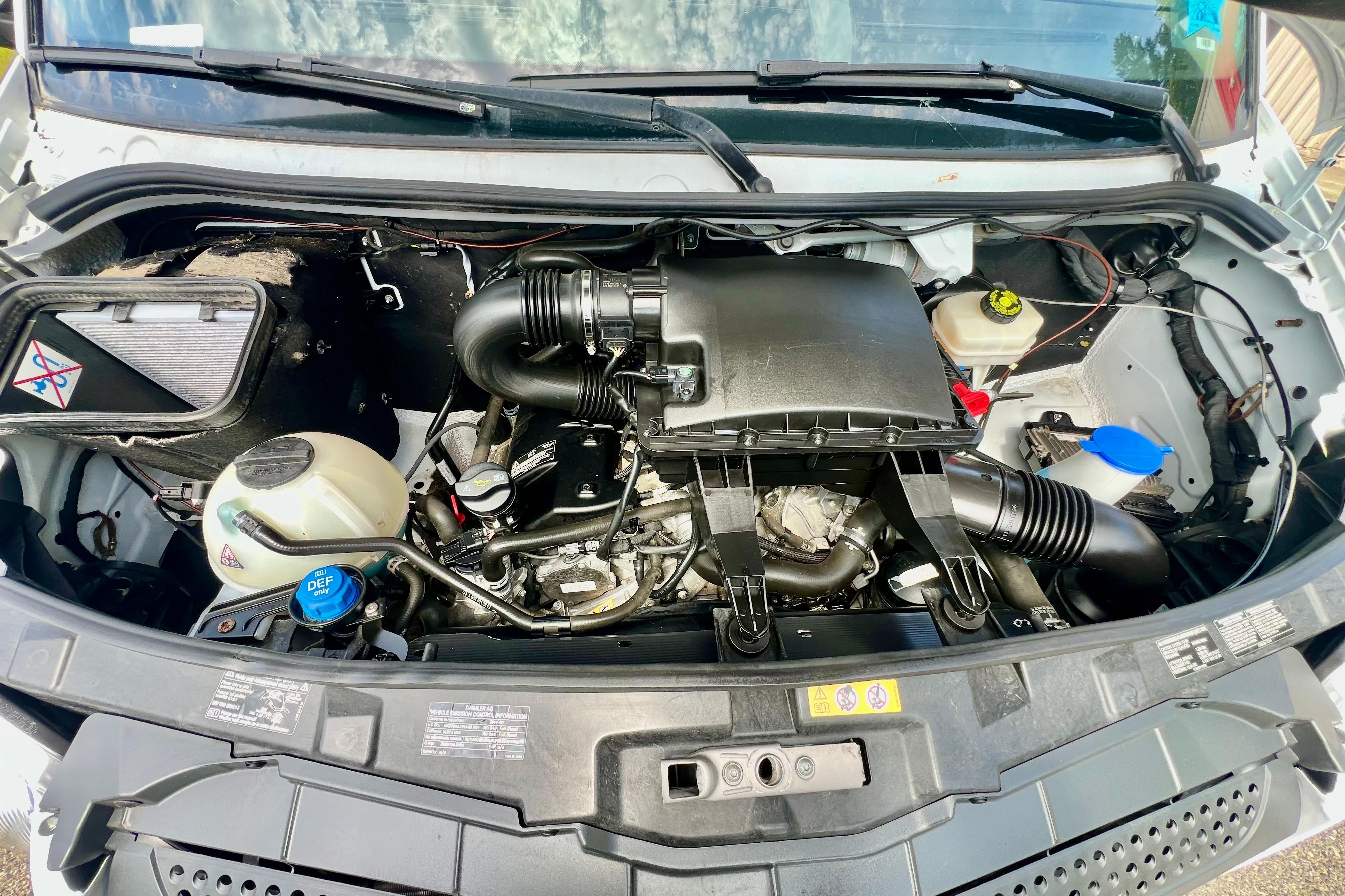 Fully Equipped Luxury Mercedes / Easy to Drive & Fuel Efficient
