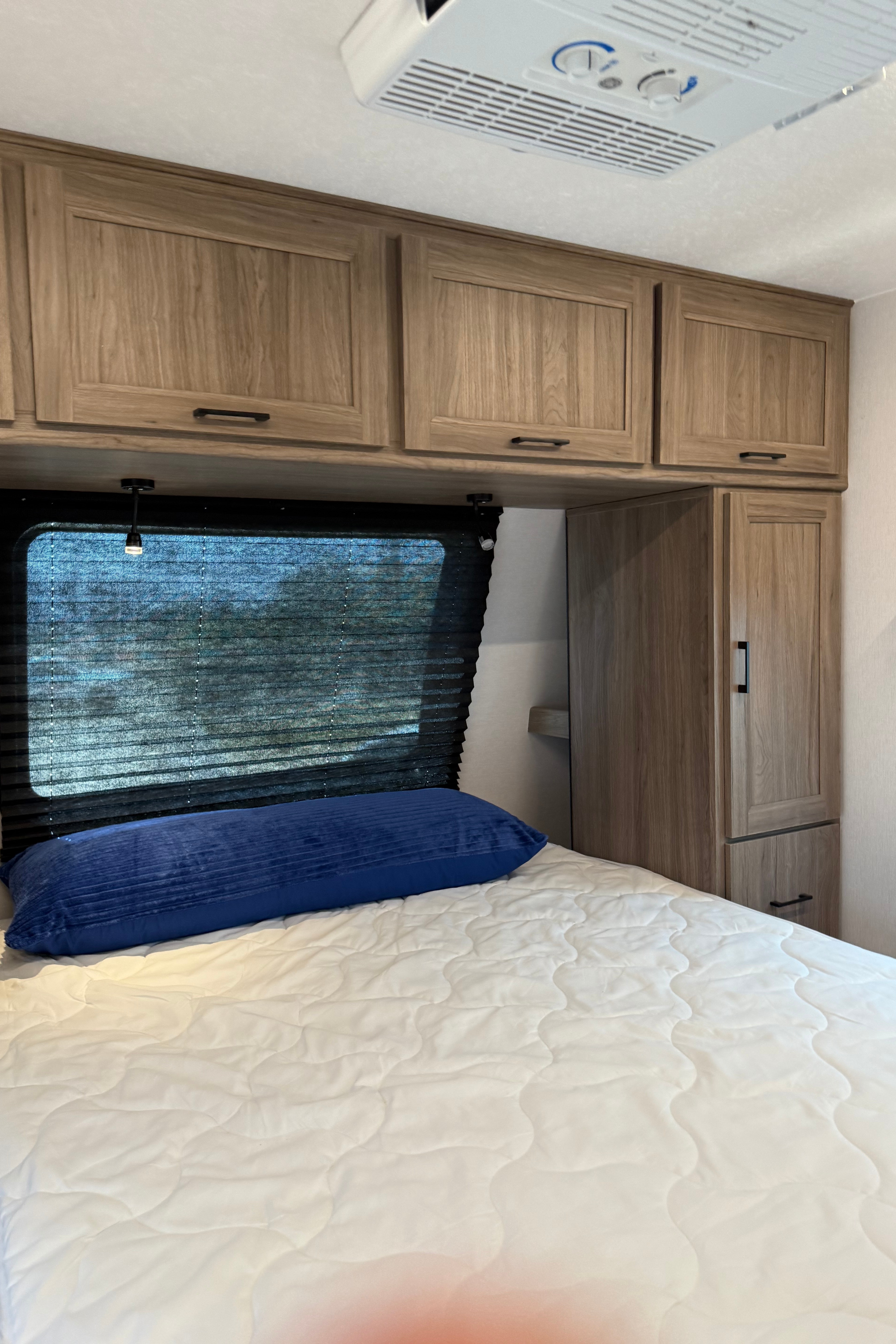 Joe's Coachmen Freedom Express 288BHS Travel Trailer