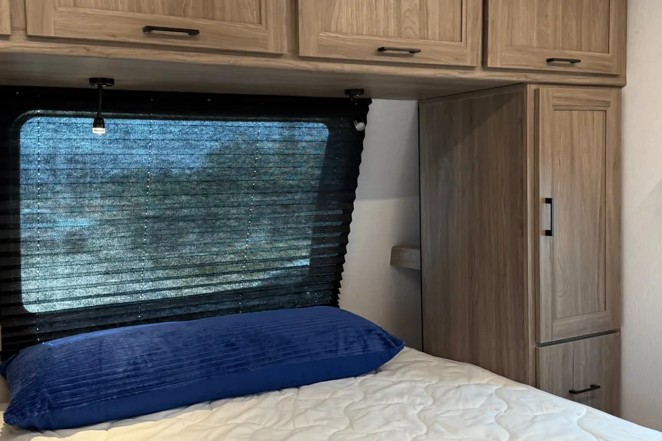 Joe's Coachmen Freedom Express 288BHS Travel Trailer
