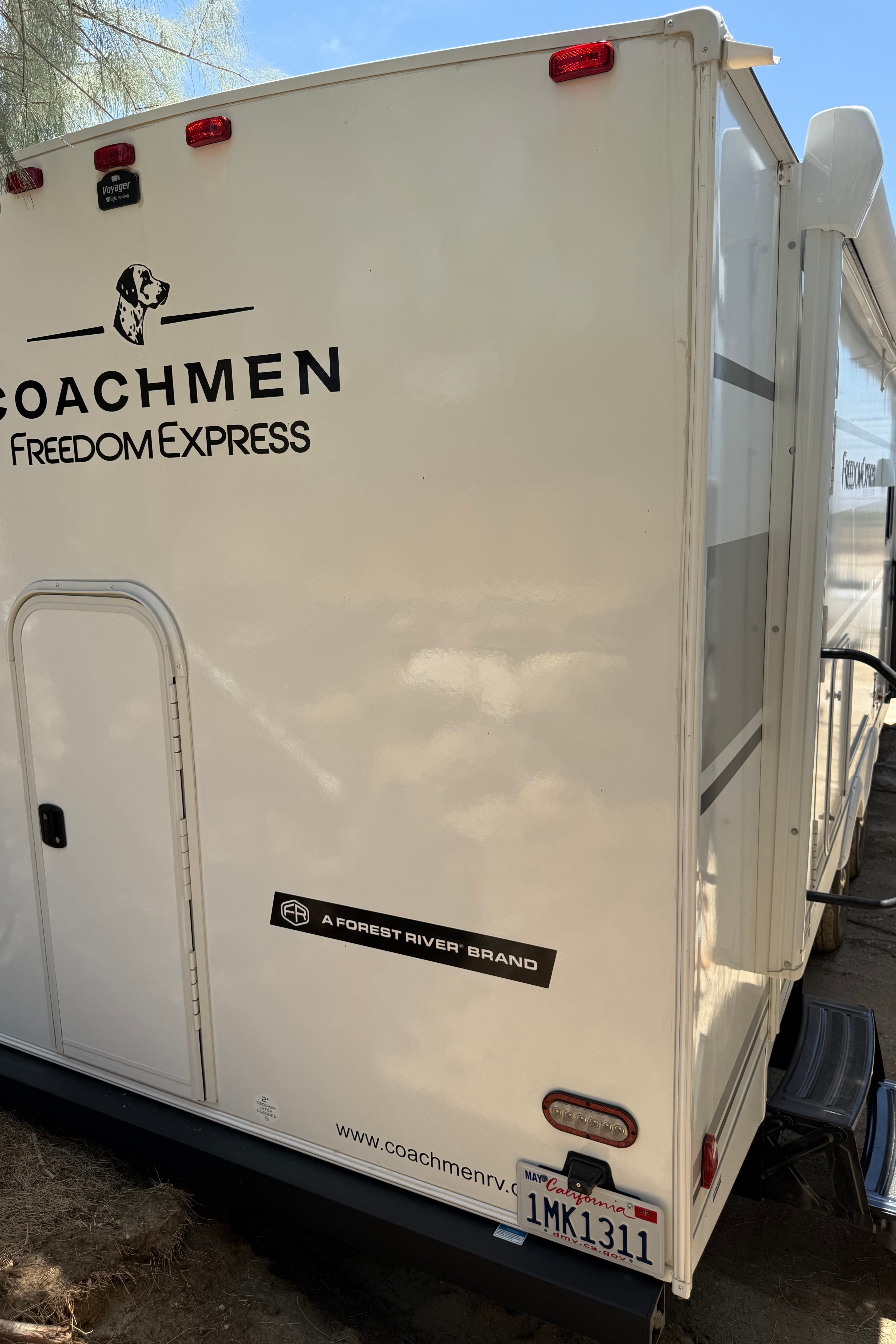 Joe's Coachmen Freedom Express 288BHS Travel Trailer