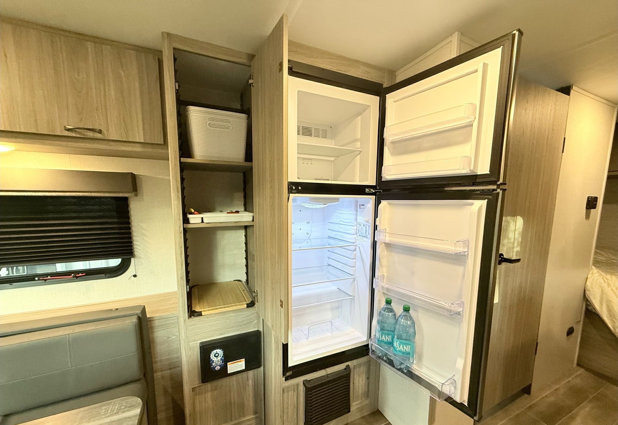 Brand new lightweight Glamping unit for 2 adults (+2kids)