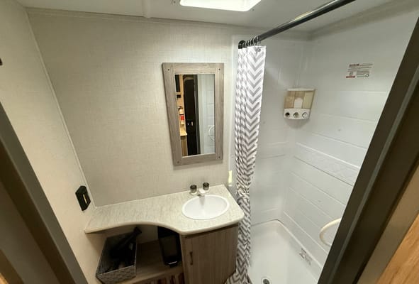 Brand new lightweight Glamping unit for 2 adults (+2kids)