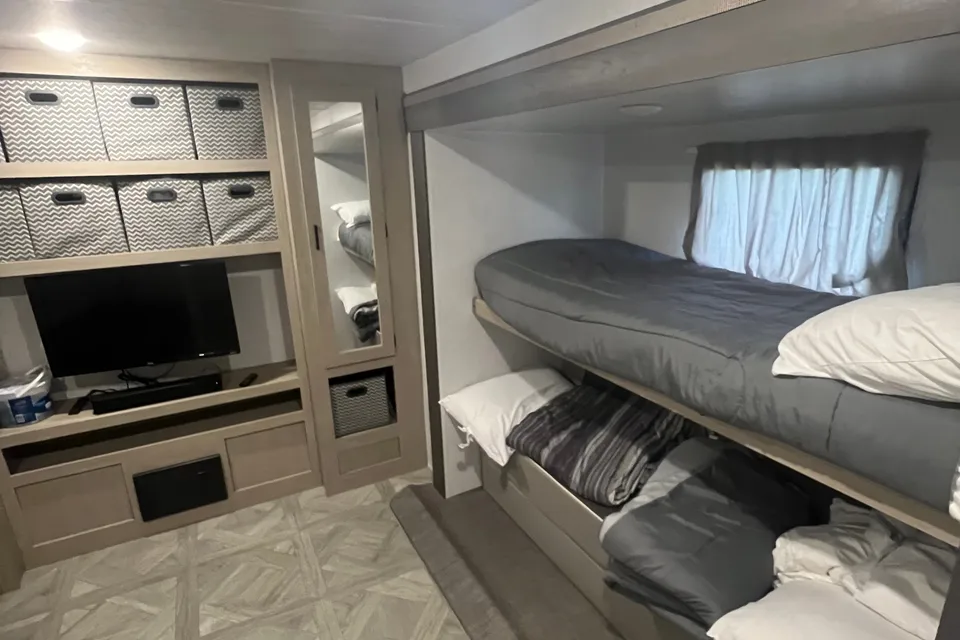 Forest River Wildwood 31kqbts Travel Trailer