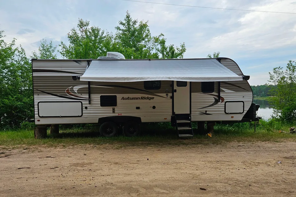 The Getaway with Curtis's Starcraft Autumridge Travel Trailer