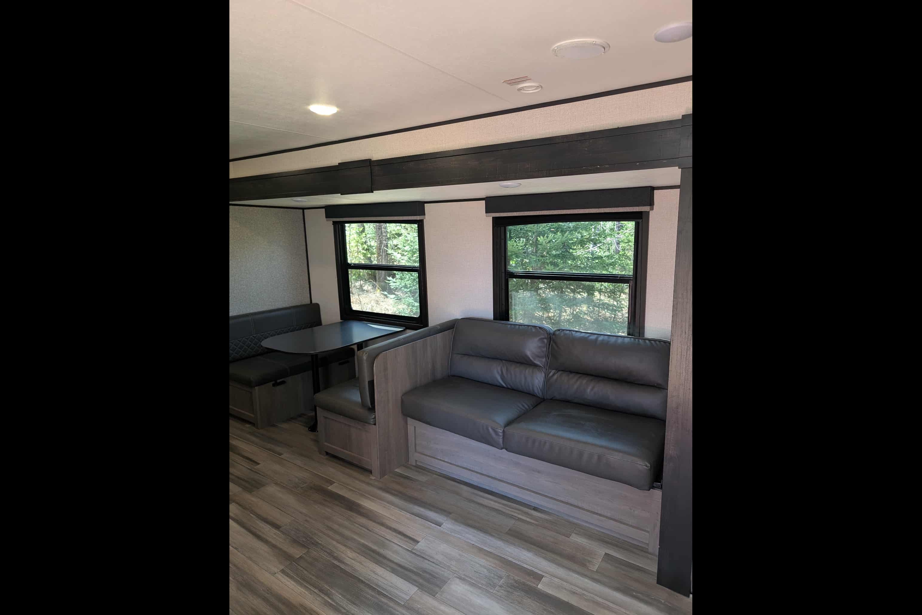 The Getaway with Curtis's Starcraft Autumridge Travel Trailer