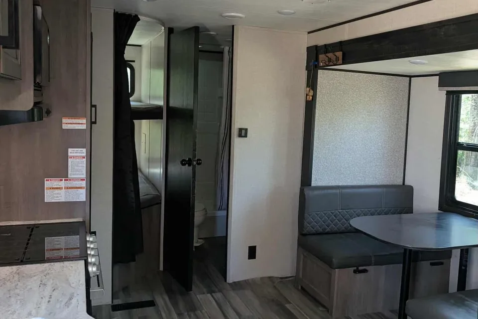 The Getaway with Curtis's Starcraft Autumridge Travel Trailer