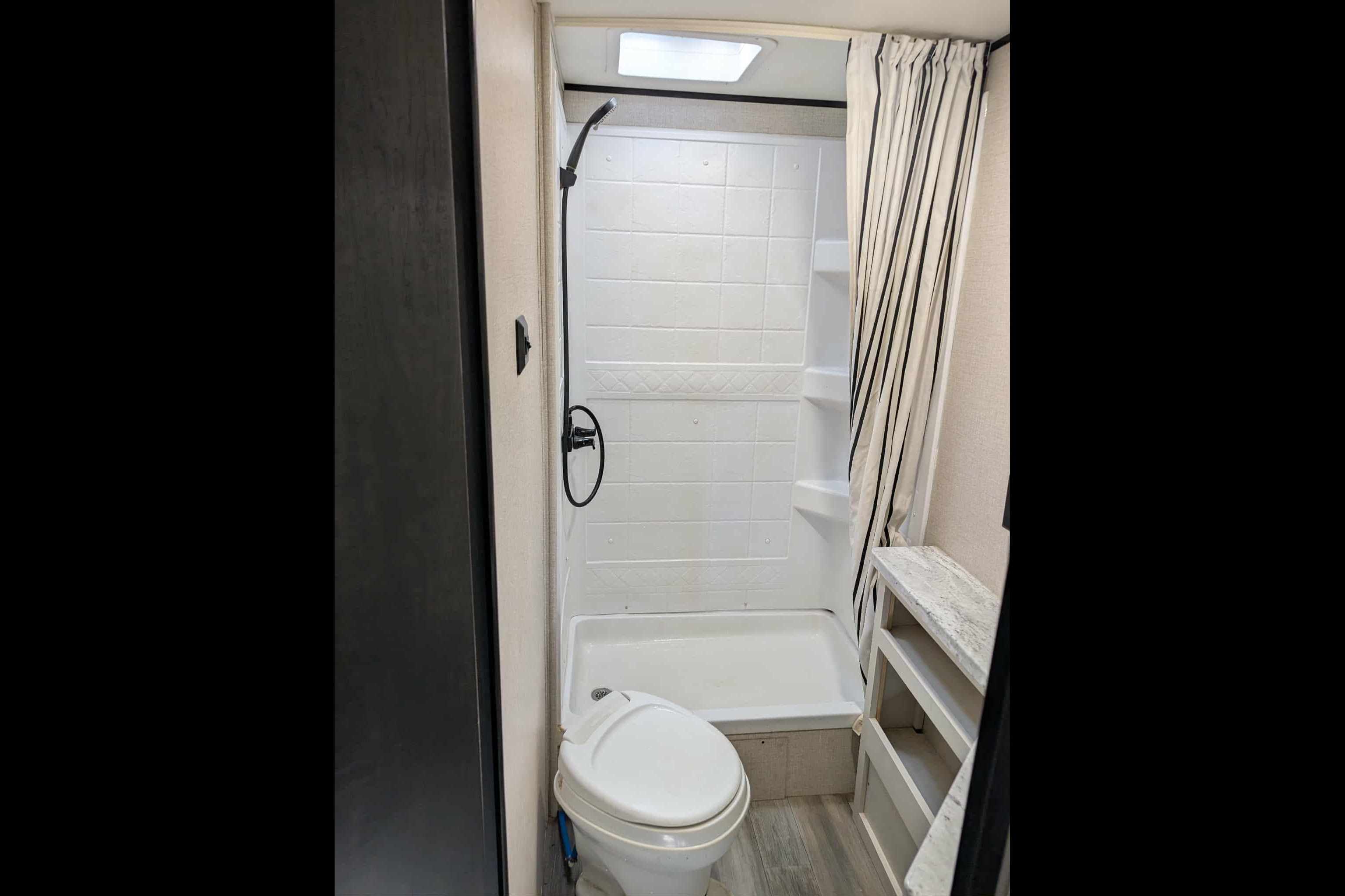 The Getaway with Curtis's Starcraft Autumridge Travel Trailer