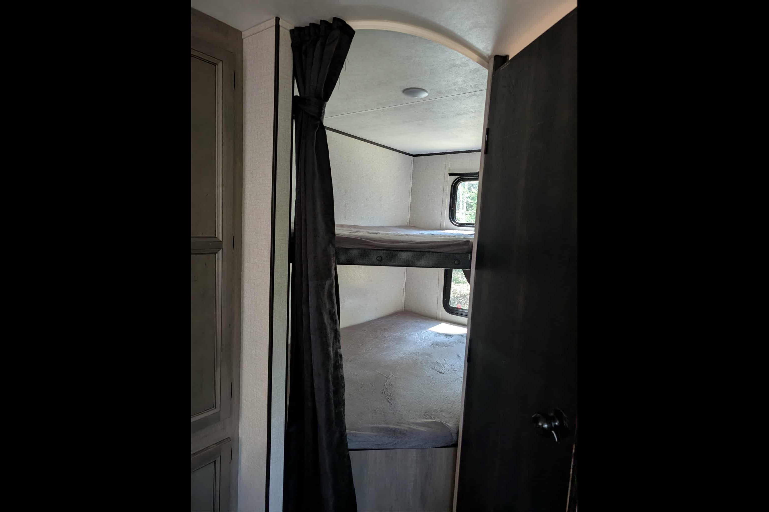 The Getaway with Curtis's Starcraft Autumridge Travel Trailer