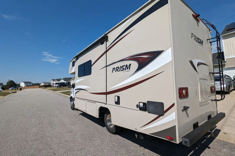 Mercedes Benz Coachmen Prism M-2150 Class C
