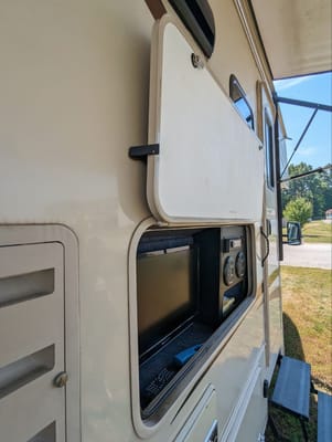 Mercedes Benz Coachmen Prism M-2150 Class C