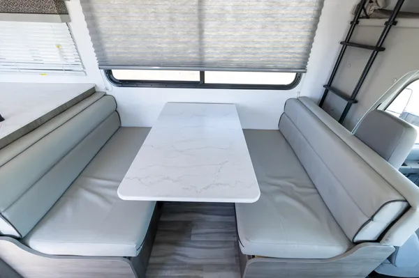 The Weekender! Great RV for Beginners 6280LE - 84048